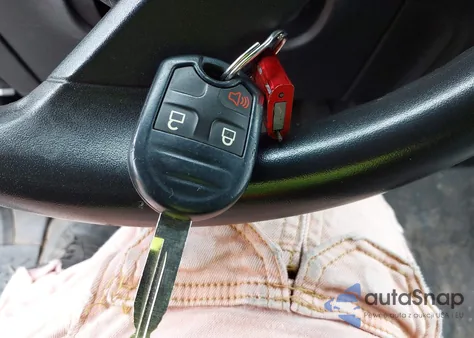 2014 Ford F-150 Xl из США, поврежденный, VIN 1FTMF1CM9EKE11526